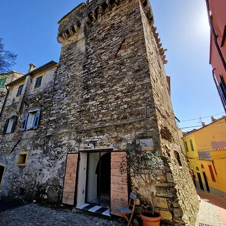 Torre Degli Svizzeri * Civezza