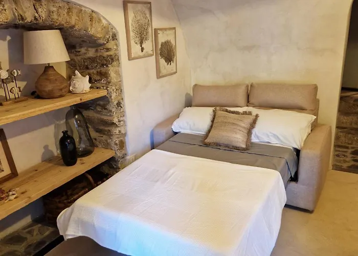 Torre Degli Svizzeri * Civezza